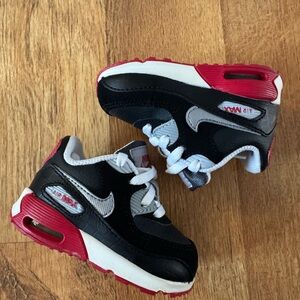 Size 3C!!! Nike toddler Air Max Black and Red Shoes - Dope colorway! NEW*